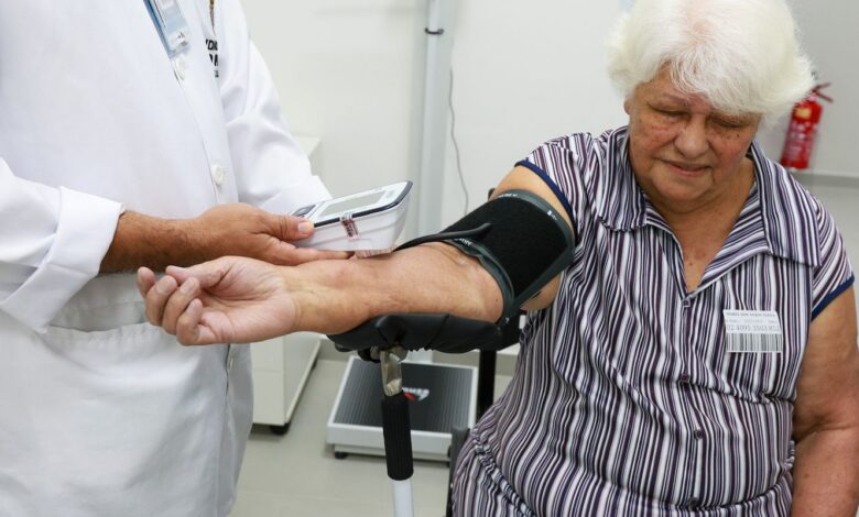 Pessoas 50+ vão representar metade do consumo com saúde em 2044