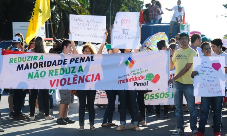 CCJ retoma nesta terça debate sobre redução da maioridade penal