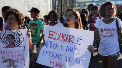 CCJ adia novamente análise de PEC sobre redução da maioridade penal