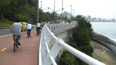 Prefeitura do Rio fecha Ciclovia Tim Maia após ondas de 2 metros