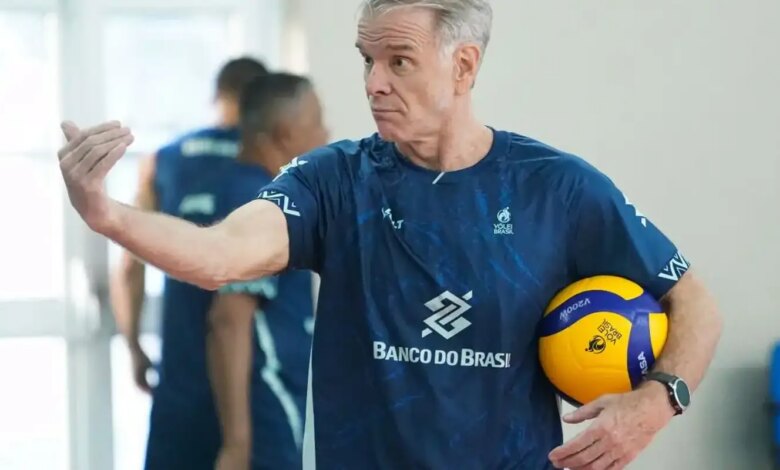 Bernardinho anuncia os inscritos do Brasil na Liga das Nações de Vôlei