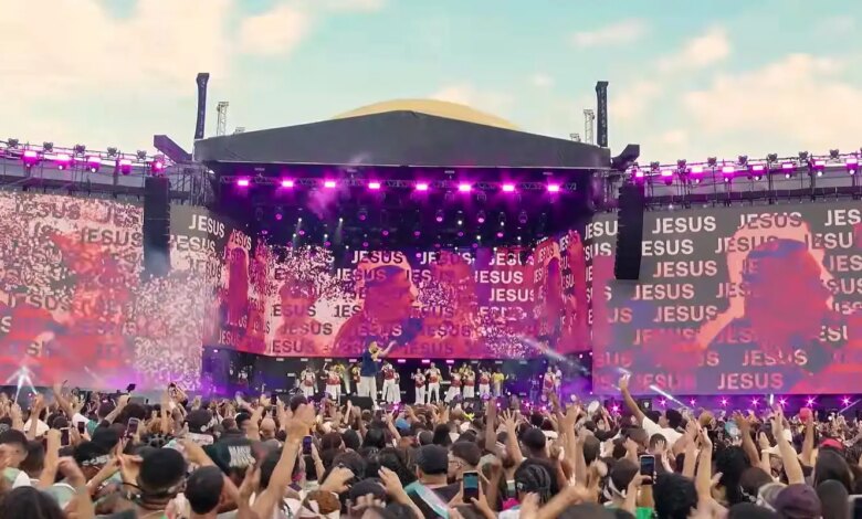 Marcha para Jesus reúne milhares de fiéis no centro do Rio
