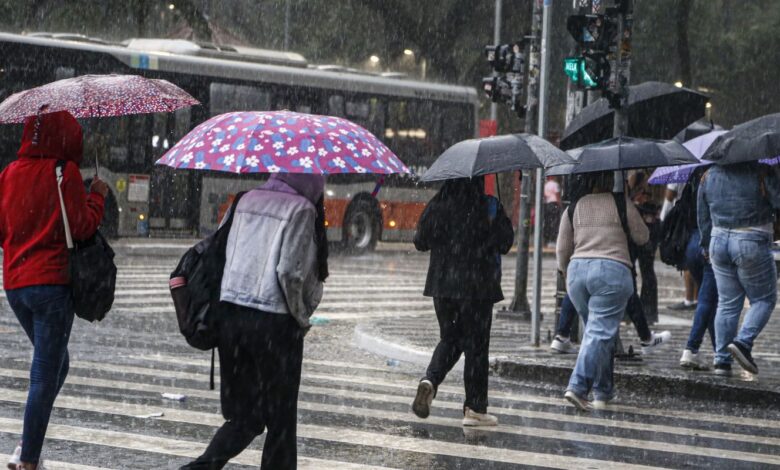 Norte e Sudeste devem começar semana com chuva forte, prevê Inmet