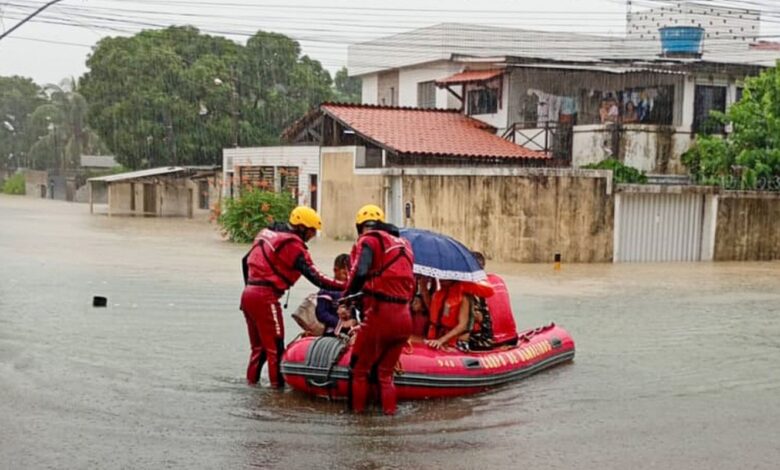 Tempestades em PE deixam quatro mortos e mais de mil desalojados