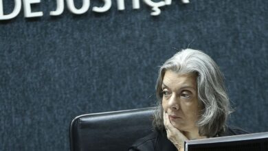 Cármen Lúcia vota por derrubar flexibilização da Lei da Ficha Limpa