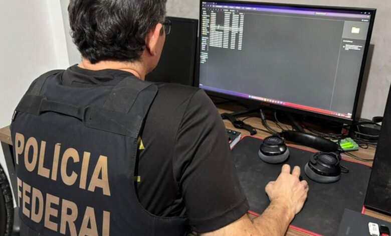 Crime de racismo em canal de mensagens é investigado pela PF