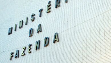 Fazenda eleva para 4,5% estimativa de inflação com guerra e petróleo