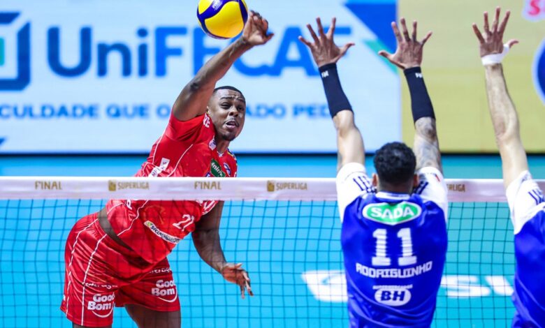 Sada Cruzeiro vence Vôlei Renata e é decacampeão da Superliga