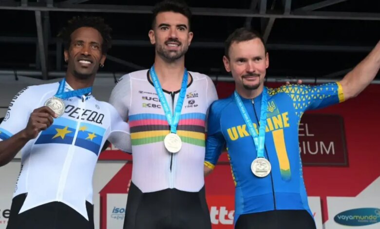 Lauro Chaman é ouro em etapa a Copa do Mundo de ciclismo de estrada