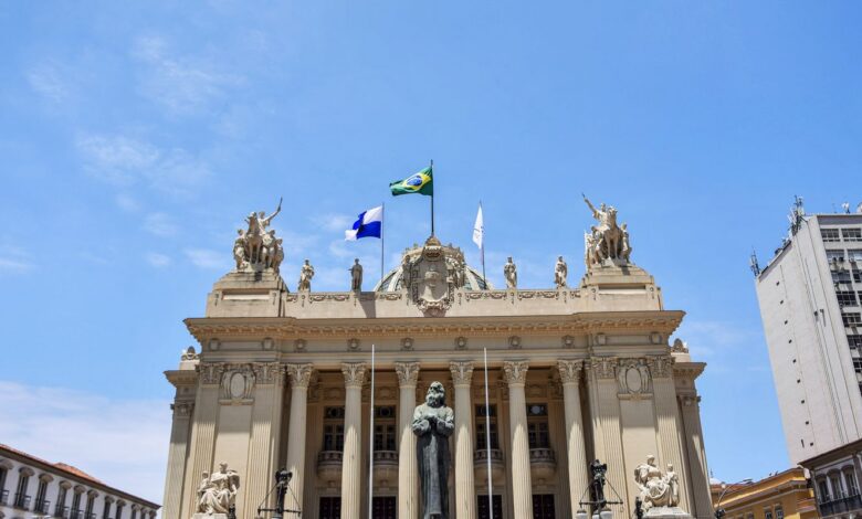 RJ: projeto prevê uso de banheiros neutros para pessoas trans