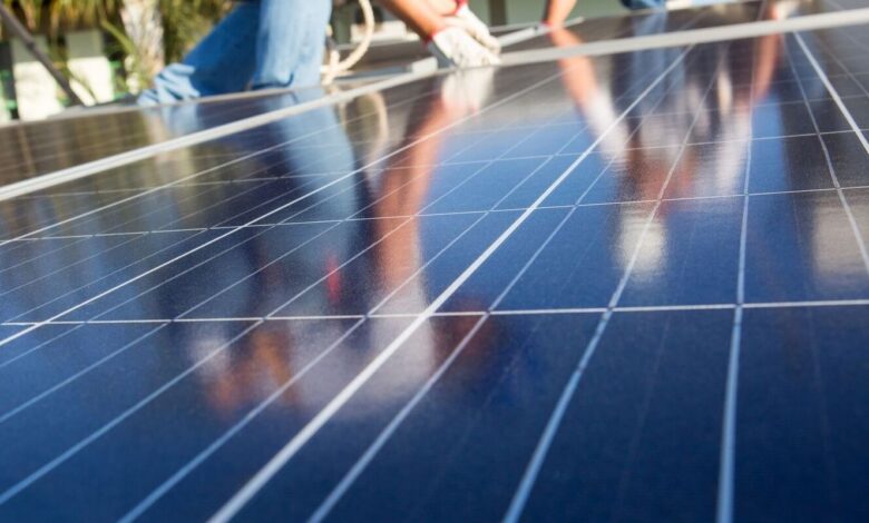 Energia solar supera R$ 300 bilhões em investimentos