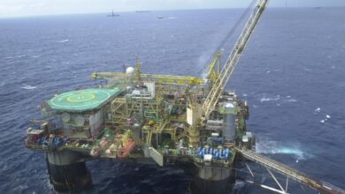 Em meio à guerra no Irã, Brasil bate recorde de produção de petróleo