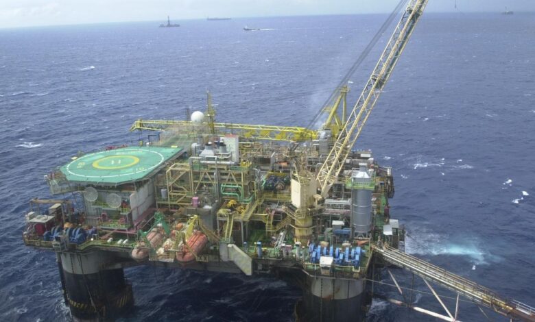 Em meio à guerra no Irã, Brasil bate recorde de produção de petróleo