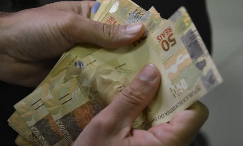 Poupança tem retirada líquida de R$ 476,4 milhões em abril