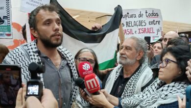 Ativista Thiago Ávila volta ao país após prisão em Israel