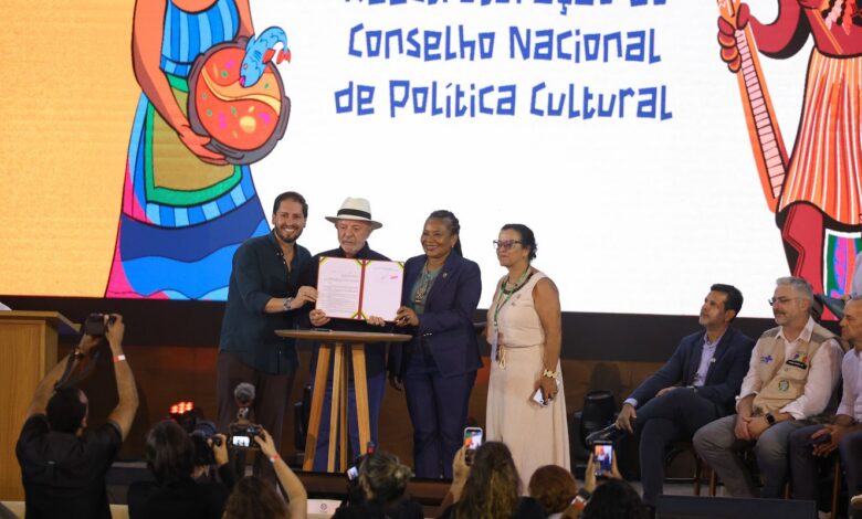 Lula anuncia ações para fortalecer culturas tradicionais e populares