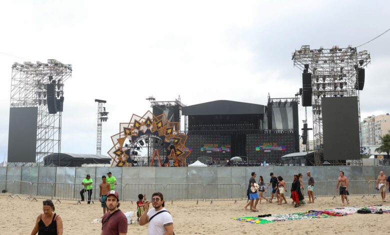 Bombeiros fazem última vistoria em estruturas para show de Shakira