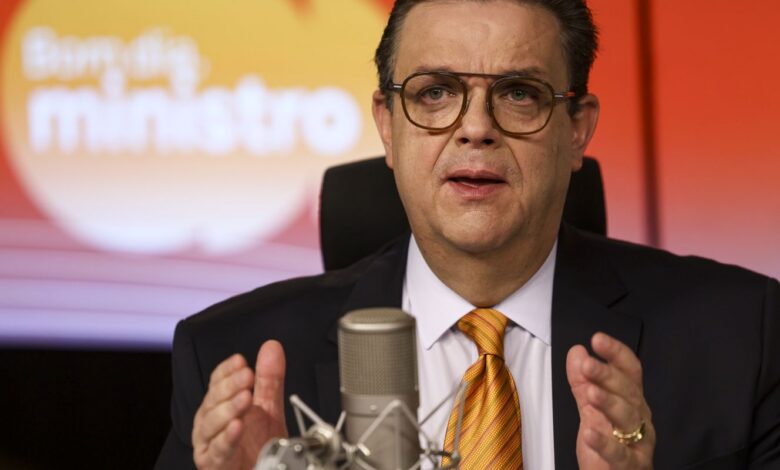 Ministro teme emenda que reduz INSS para compensar fim da escala 6x1