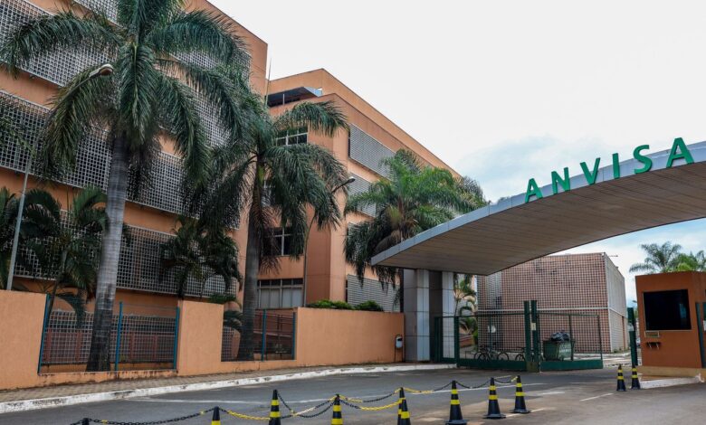 Anvisa proíbe suplemento irregular e suspende lotes de creatina