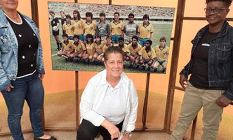 Pioneiras do futebol contam trajetória no programa Sem Censura