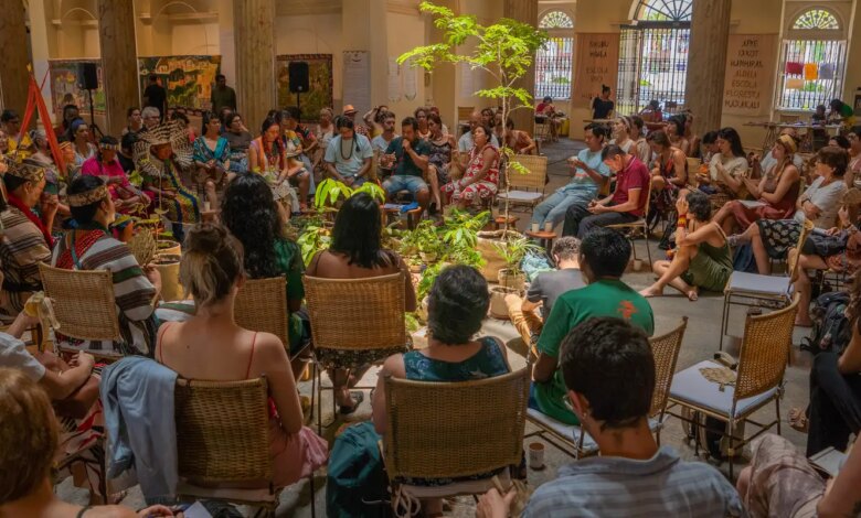 Mostra em SP celebra arte e modo de aprender indígenas