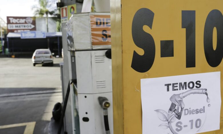 Petrobras ajusta preços do diesel para R$ 1,12