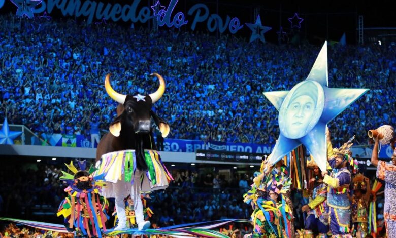 Boi Caprichoso vence o Festival de Parintins por menos de um ponto
