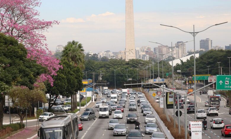 Rodízio de veículos em SP será suspenso no feriado de Corpus Christi