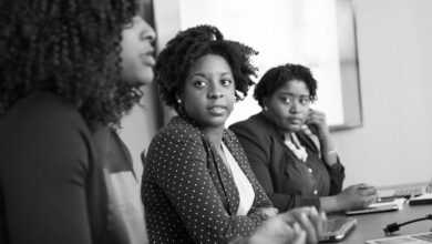 Desemprego entre mulheres negras jovens chega a 24,7%, aponta estudo