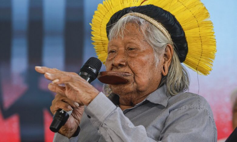 Cacique Raoni volta a ser internado no Mato Grosso, em estado grave