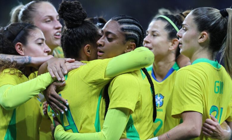 Seleção feminina encara Estados Unidos esta noite em São Paulo