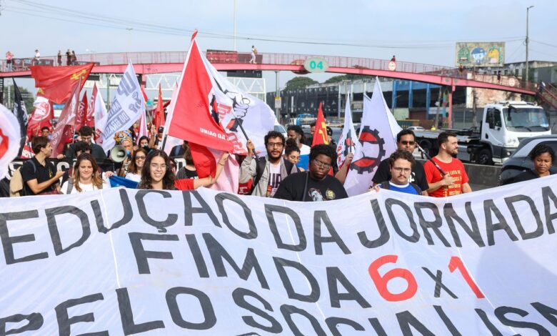 Ato no Rio abre dia nacional para pressionar Senado pelo fim da 6x1