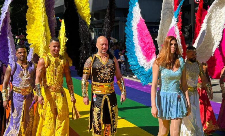 Parada do Orgulho LGBT+ leva cores e vibração à Avenida Paulista