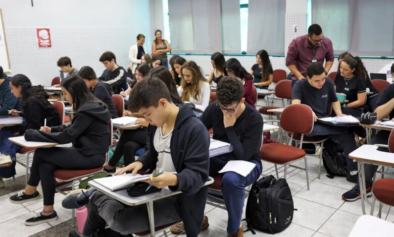 Educação financeira pode ser incluída no currículo escolar