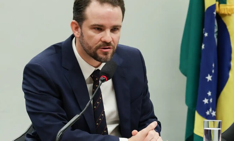Durigan: dívida do Brasil é menor do que a de grandes economias