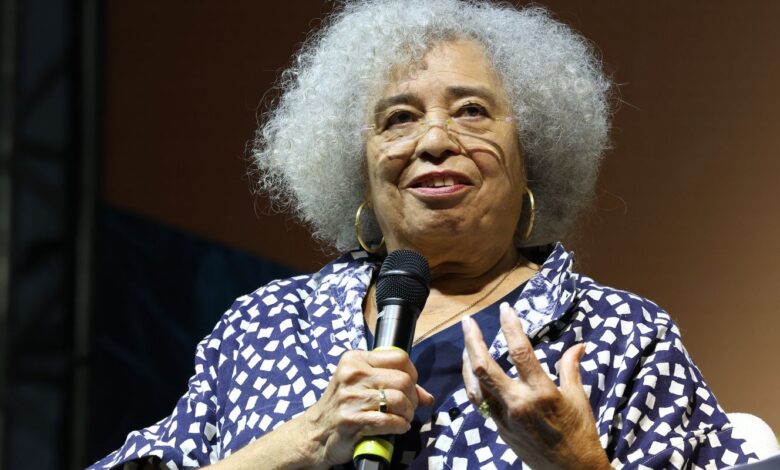Flip: Angela Davis cita pensadores brasileiros e critica gentrificação