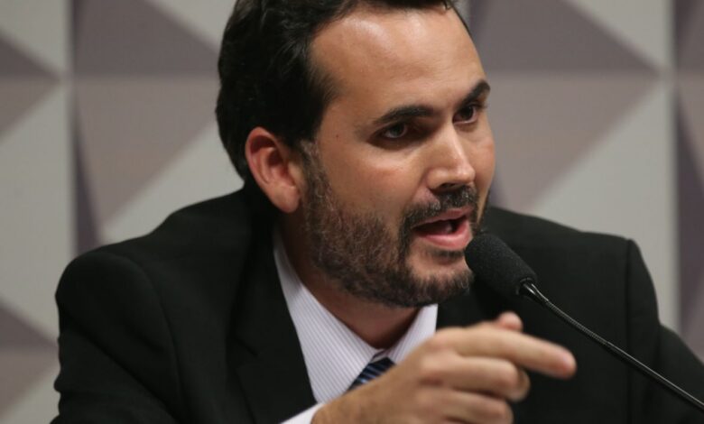 Subsídio de R$ 0,35 ao diesel não será retomado, diz ministro