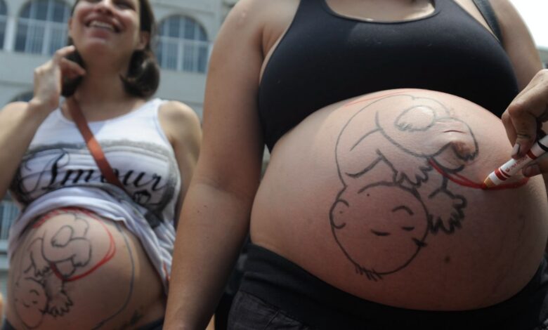 Fatores sociais e estruturais empurram mulheres para cesarianas