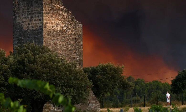 Incêndios florestais ameaçam cidade histórica francesa de Bordeaux