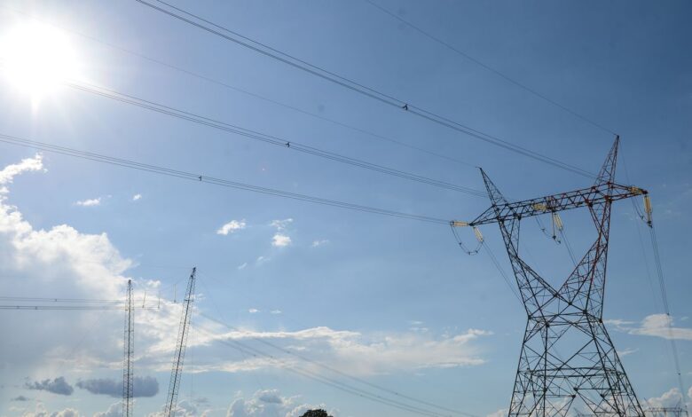 Aneel sorteia mais quatro lotes de transmissão de energia