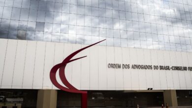 OAB pede que STF autorize comunicação entre Flávio e Jair Bolsonaro