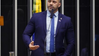 Moraes dá 48h para Daniel Silveira explicar publicação de vídeo no X