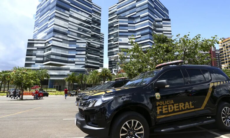 PF mira empresário suspeito de intimidar jornalistas no caso Master