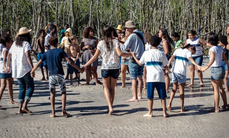 Projeto de música e valorização do mangue conscientiza alunos no Rio