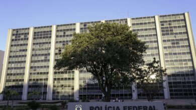 Polícia Federal faz operação para conter lavagem de dinheiro do PCC