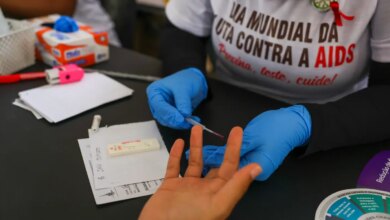 Desinformação sobre HIV dificulta tratamento e aumenta preconceito