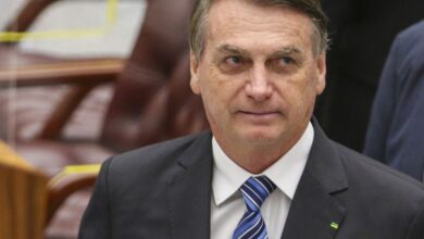 Exército entrega armas de Bolsonaro à PF e informa falta de duas