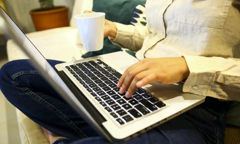 Sete em cada dez brasileiros temem comprar remédios pela internet