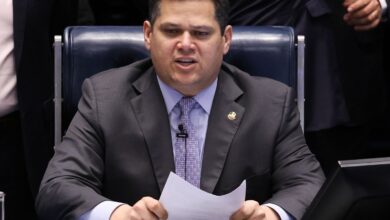 Governo pede a Alcolumbre que instale comissão sobre MP das Blusinhas