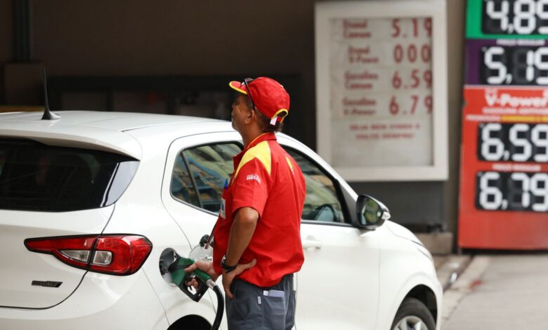 Aumento de etanol na gasolina divide opiniões sobre impacto em carros